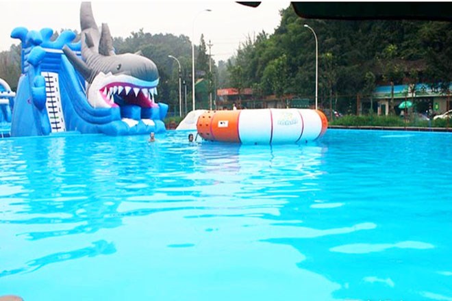 贵州充气游泳池
